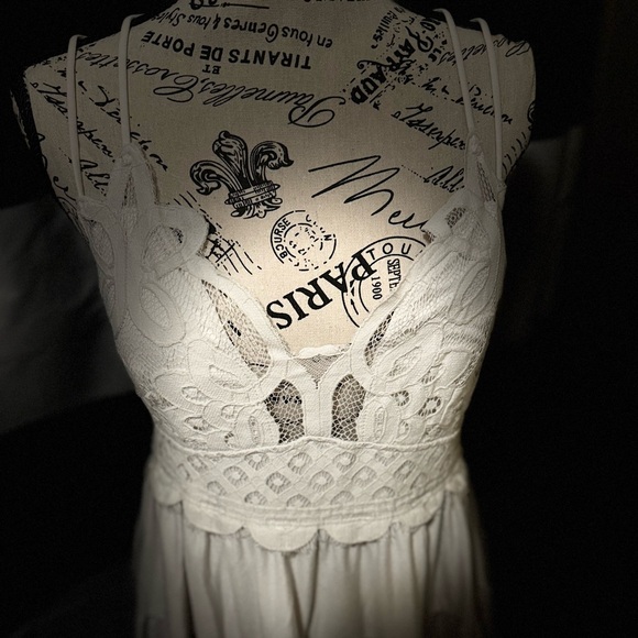 ZENANA: White Flowy Tank Top • Size: 2X • New without Tags - Picture 5 of 6